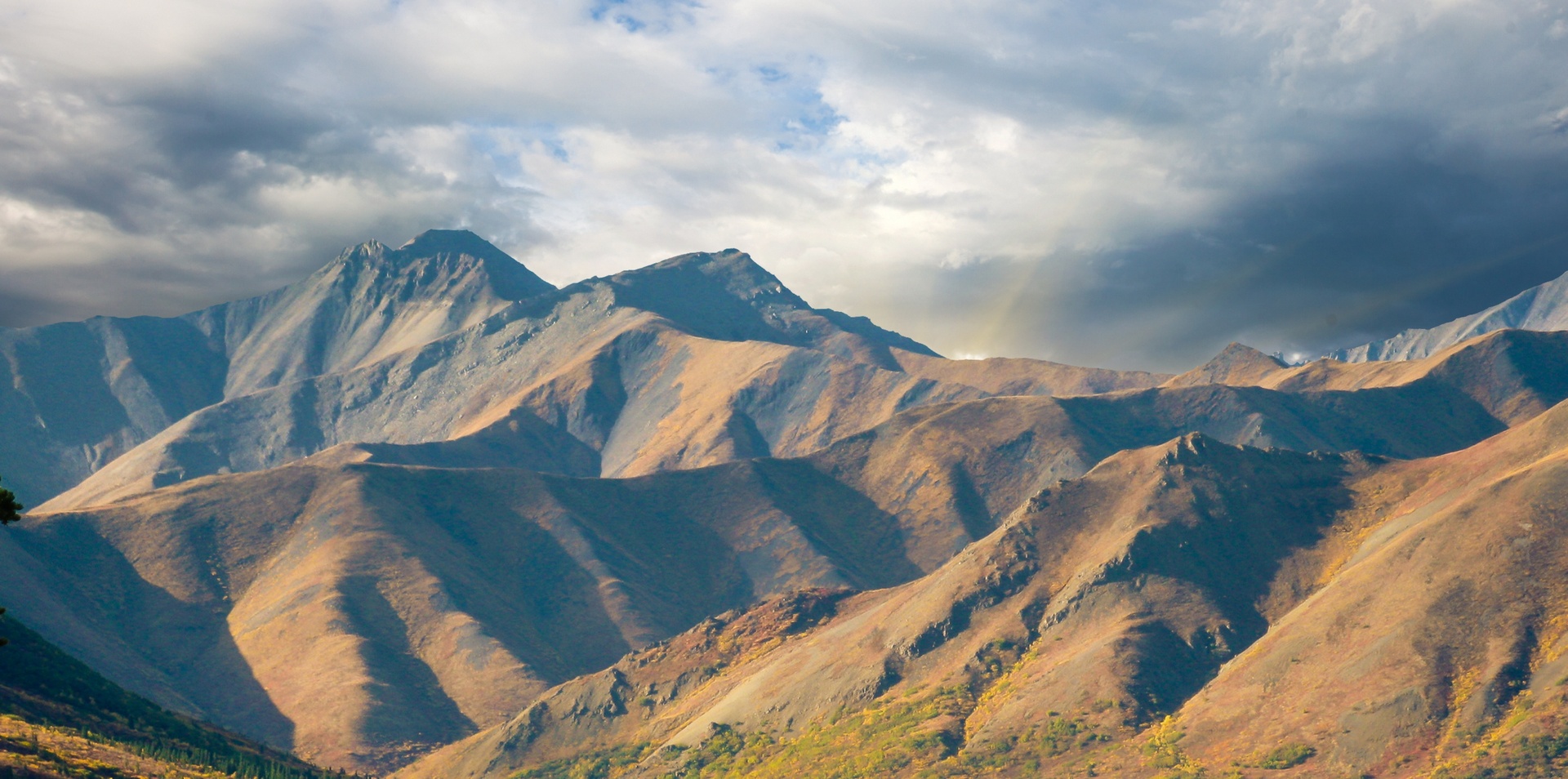 Alaska's Mountains, Glaciers and Wildlife